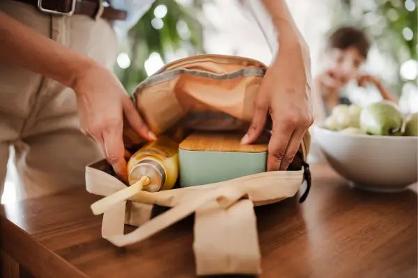 Opções saborosas e nutritivas para mães atarefadas levarem para o trabalho